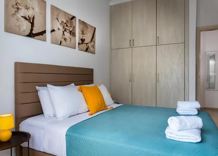 Apt. With Parking - 3 Min From Old Port * 干尼亞