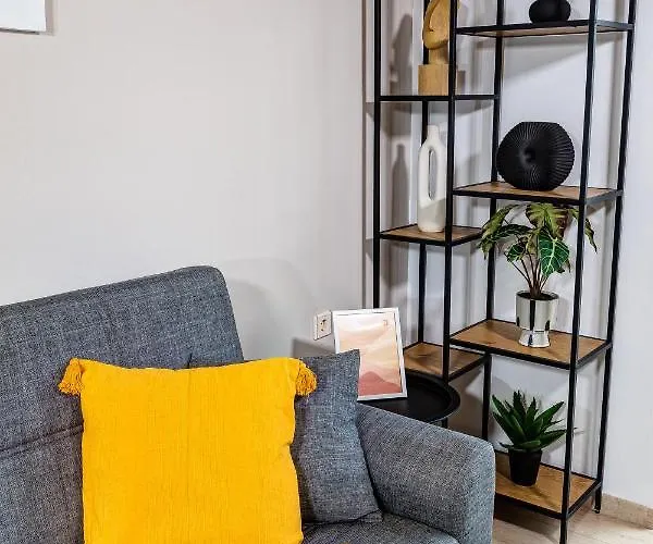 Apt. With Parking - 3 Min From Old Port 干尼亞