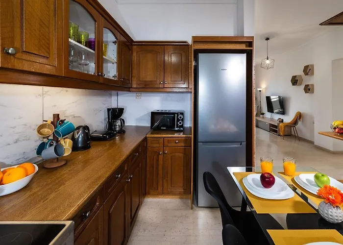 Apt. With Parking - 3 Min From Old Port