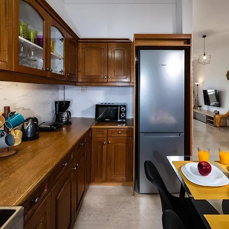 Apt. With Parking - 3 Min From Old Port